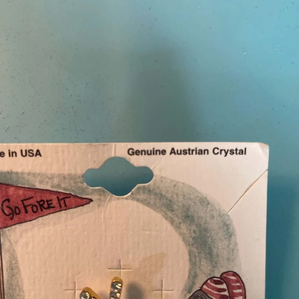 Golf Pin brooch Australian crystals new